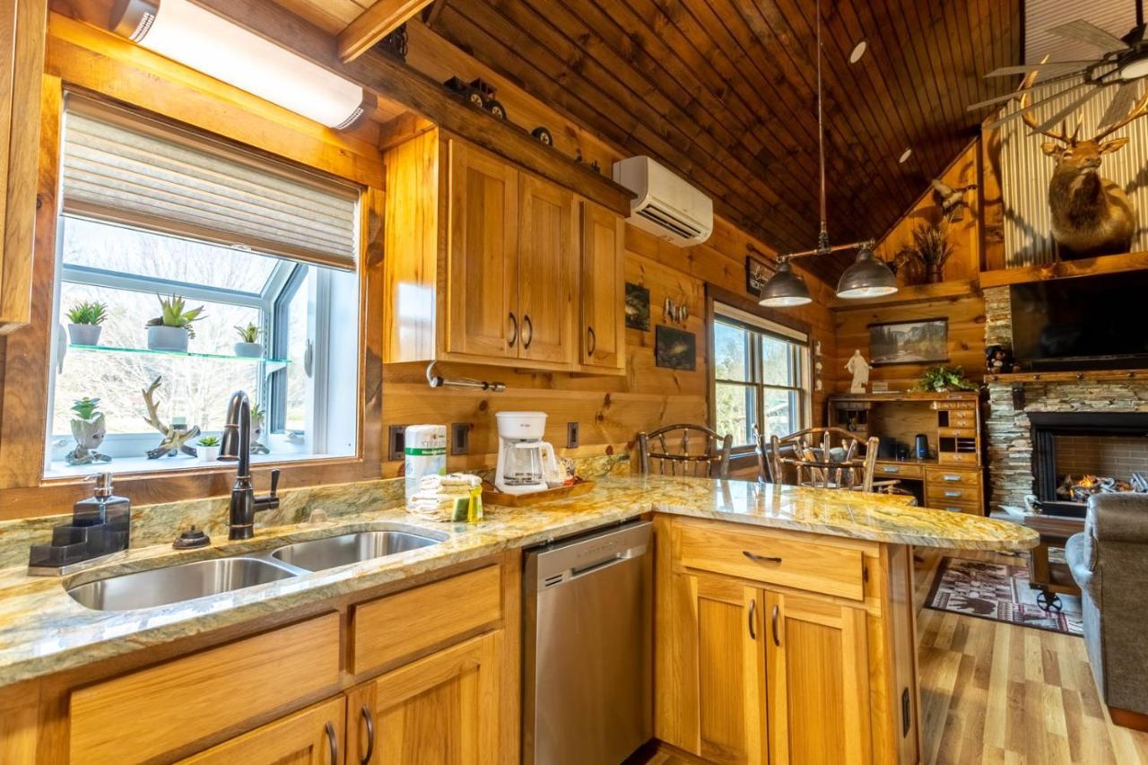 Red Fox Den Villa Linville Falls Exterior photo